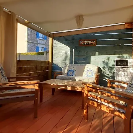 La De Suzanne Bed & Breakfast